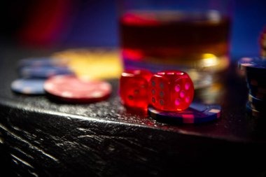 kuncihoki Lightning Dice dealer rolling three dice with betting interface and live multiplier display on screen